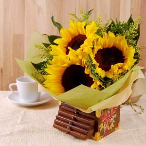 Smiling Sunshine-Sunflowers 送花到台灣,送花到大陸,全球送花,國際送花